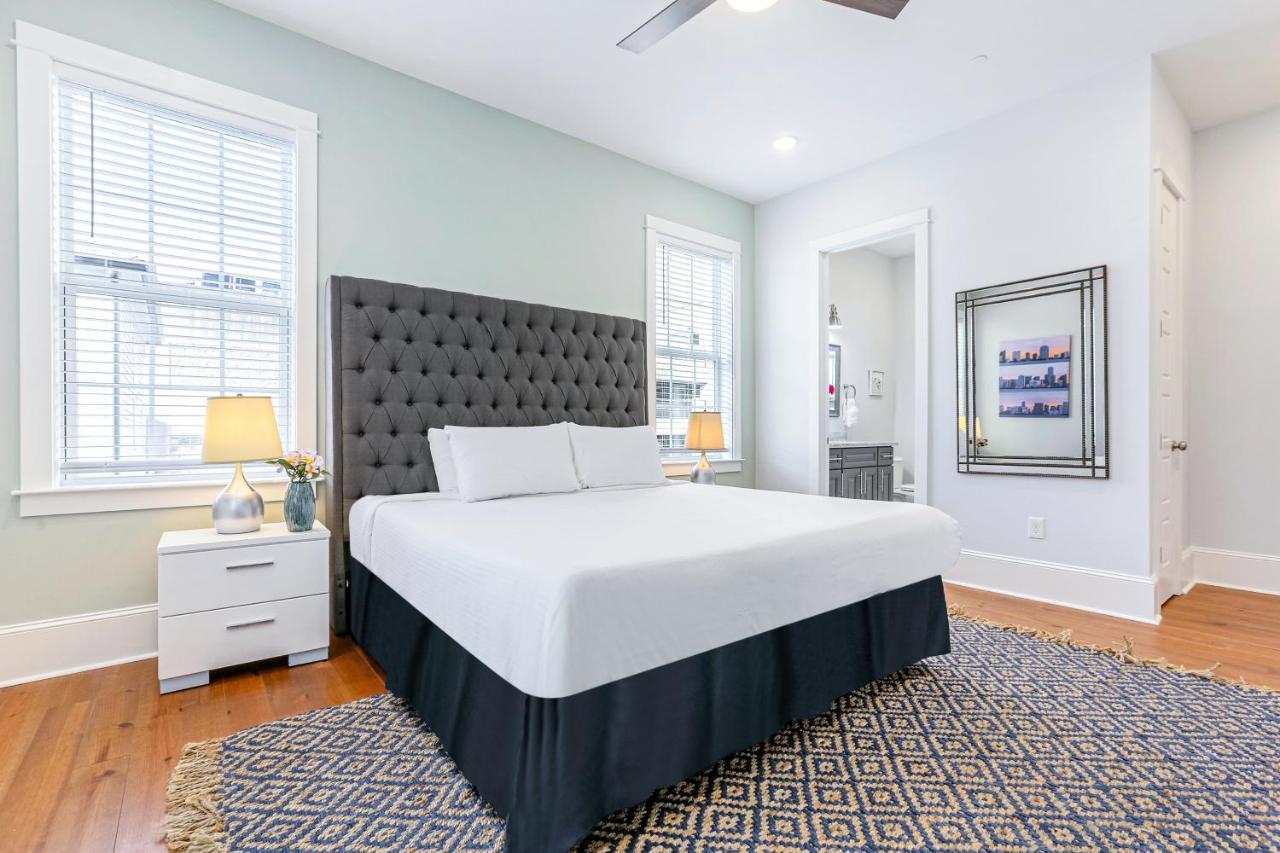 Hosteeva Chic Urban Retreat W Pool Steps To St Charles Ave And Near Bourbon St Apartment New Orleans Luaran gambar
