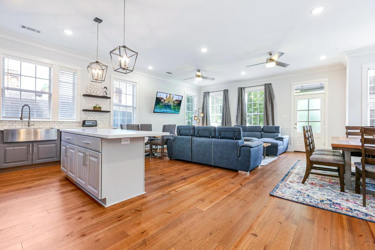 Hosteeva Chic Urban Retreat W Pool Steps To St Charles Ave And Near Bourbon St Apartment New Orleans Luaran gambar