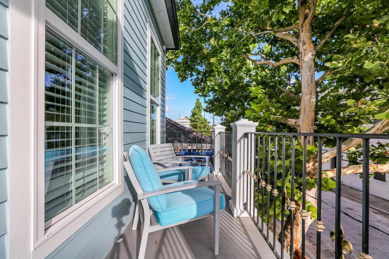 Hosteeva Chic Urban Retreat W Pool Steps To St Charles Ave And Near Bourbon St Apartment New Orleans Luaran gambar