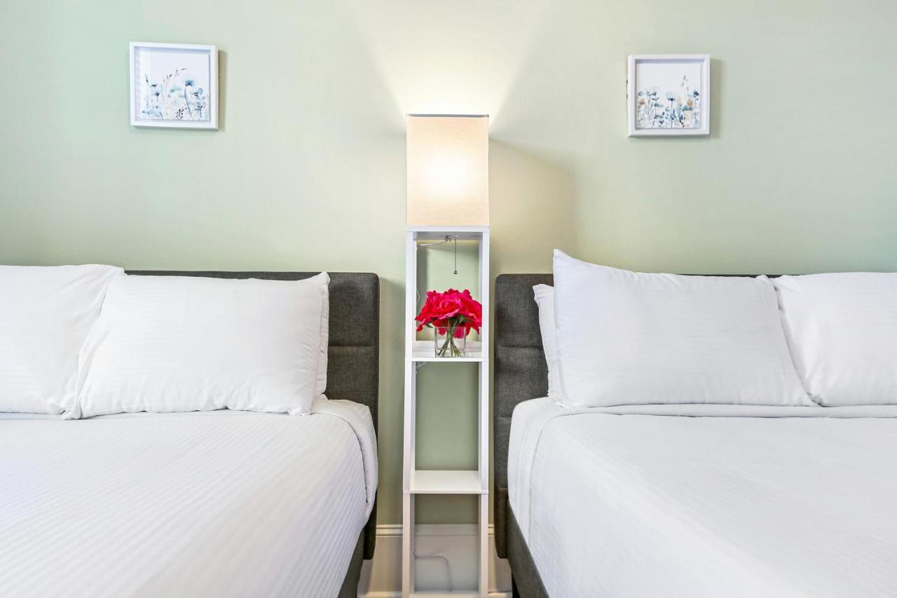 Hosteeva Chic Urban Retreat W Pool Steps To St Charles Ave And Near Bourbon St Apartment New Orleans Luaran gambar
